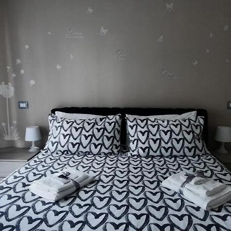 Casa Vacanze Mary Carrara Dış mekan fotoğraf